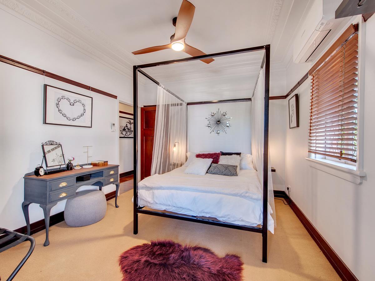Anville Court Brisbane Bagian luar foto