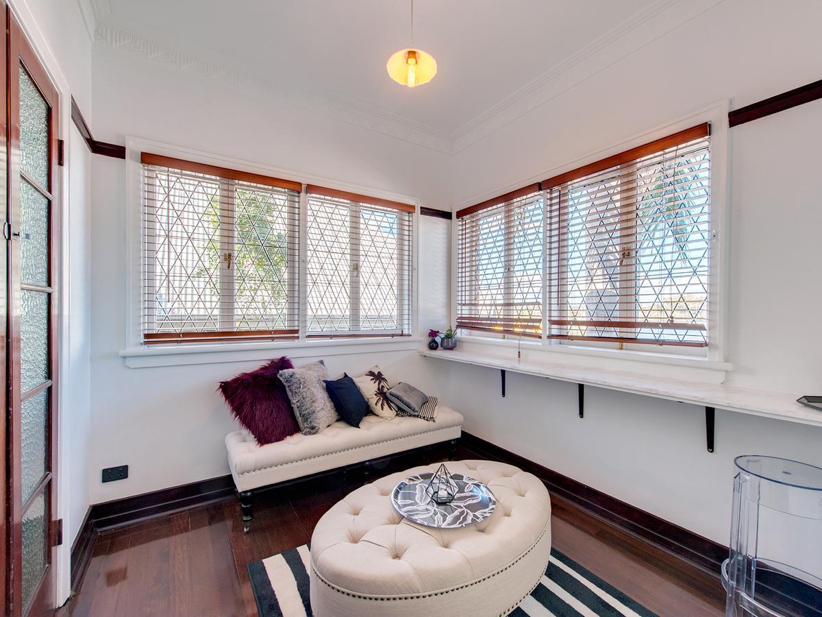 Anville Court Brisbane Bagian luar foto